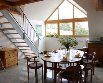 Apartment Dachgalerie 110 m2 - Munich - Dining room
