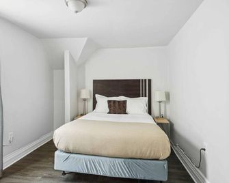 Downtown Detroit 2br | King, Wifi, Parking - Detroit