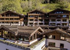 LCZ - Charmant T4 spa et piscine, 4 - La Clusaz - Bygning