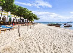 Freddie Mercury Apartments - Zanzibar - Spiaggia