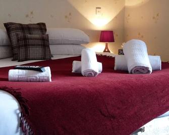 Birnam Guest House - Dunkeld - Bedroom