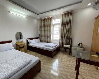 Dong Tay hotel - Qui Nhon