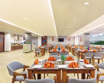 D Square Statue of Unity Kevadia, a member of Radisson Individuals - Rājpīpla - Restaurant