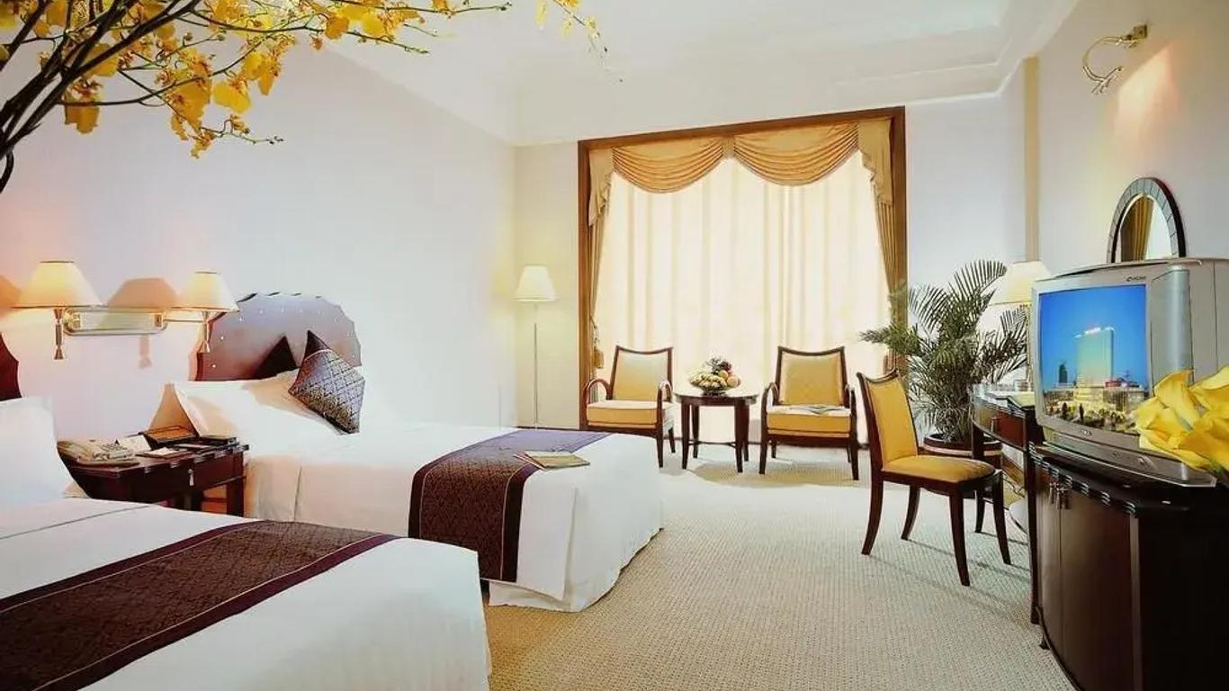 Lung Chuen International Hotel
