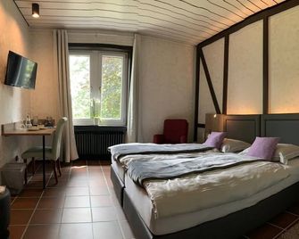 Burg Wassenberg - Wassenberg - Slaapkamer