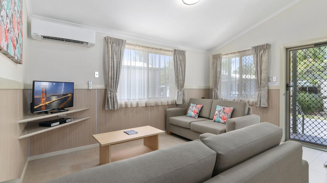 أشمور بالمز هوليداي فيليدج