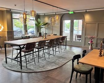 Het Hart van Weesp - Weesp - Essbereich