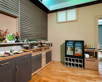 Palace Bulevard Inn - Cluj Napoca - Buffet