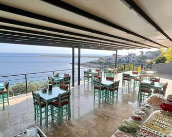 Akvaryum Buti̇k Otel - Karaburun - Restaurant
