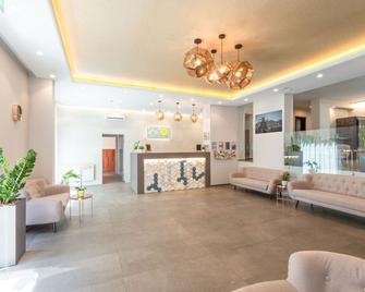 Maple Tree Apartments - Budapest - Lobby