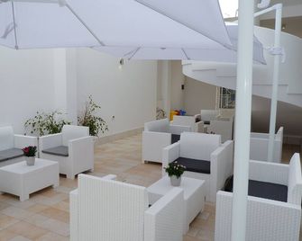Kalinifta Rooms Apartment - Torre Lapillo