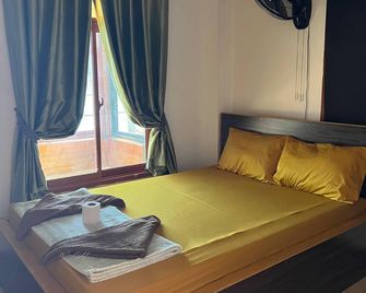 White Rose Guesthouse - Kaôh Rŭng - Sovrum