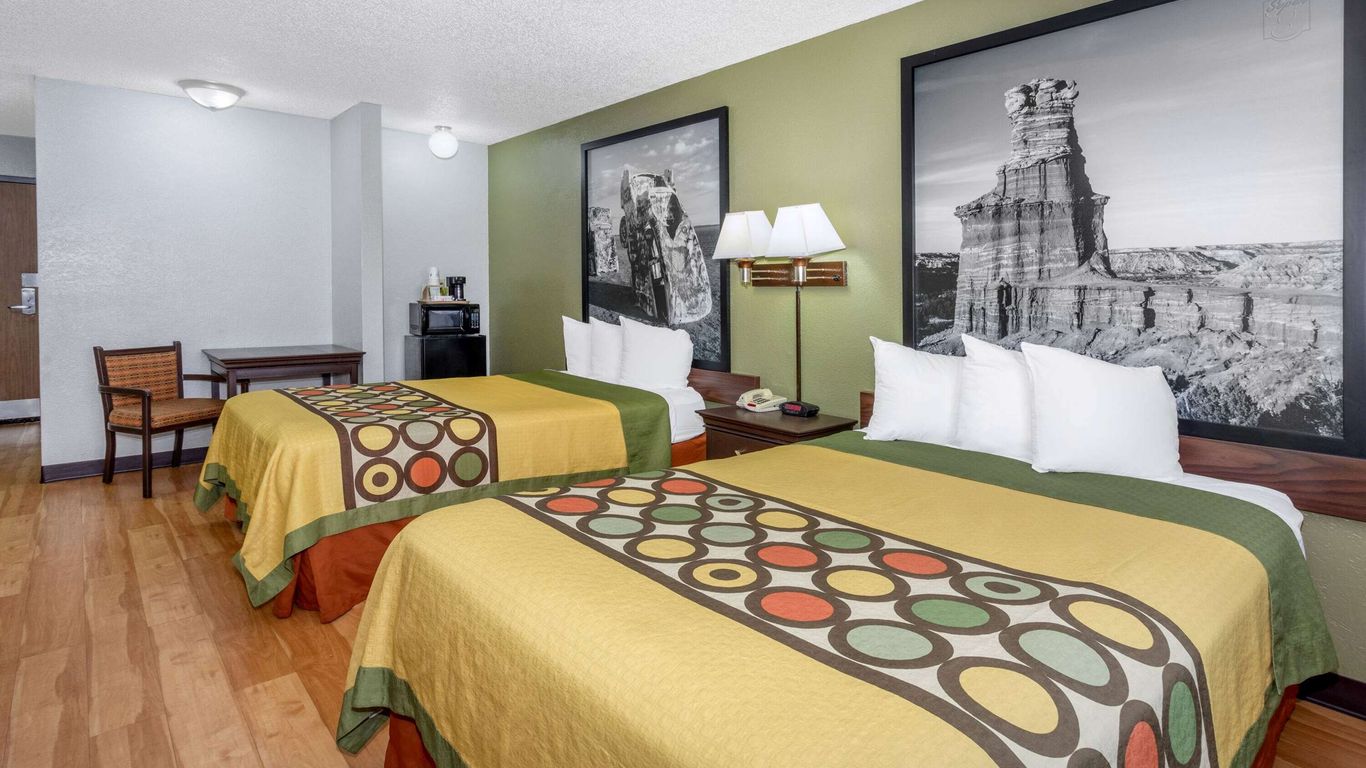 Super 8 by Wyndham Amarillo Central TX