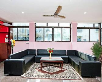 Capital O 14489 Hotel Aryan - Bhubaneshwar - Lounge