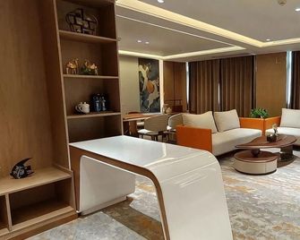Lanzhou Hongyun Hotel - Lanzhou - Bedroom
