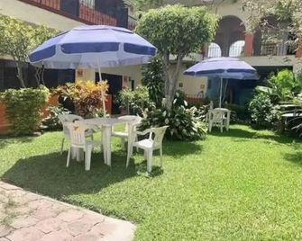 Hotel Plateados Oaxtepec - Oaxtepec - Патіо