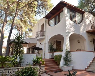 Independent Villa For Families Looking For Large Spaces, Relaxation And The Sea! - Castellaneta Marina - Gebouw