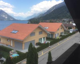 Apartment near the lake - Leissigen - Edificio