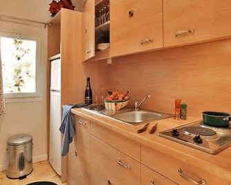 30m2 air-conditioned 2-bedroom chalet near Cap d'Agde beaches - Agde - Cuisine