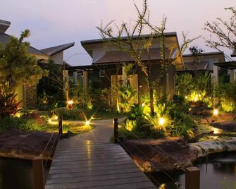 Saabpaiboon Grand Resort - Det Udom