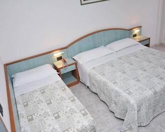 Hotel Astor - Roseto degli Abruzzi - Bedroom