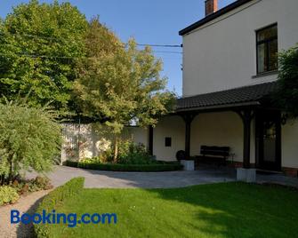 Guesthouse Les Tilleuls - Fleurus - Gebäude