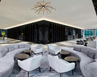 Hilton Bengaluru Embassy Manyata Business Park - Bengaluru - Lounge