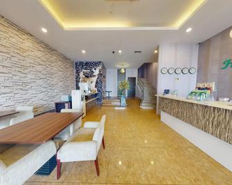 Hotel Tebrau Ct - Johor Bahru - Front desk