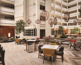 Embassy Suites by Hilton Richmond - ריצ'מונד - מסעדה