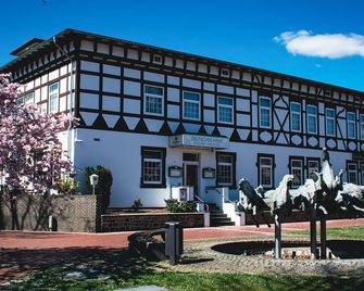 Hotel Deutsches Haus - Munster (Örtze) - Edifício