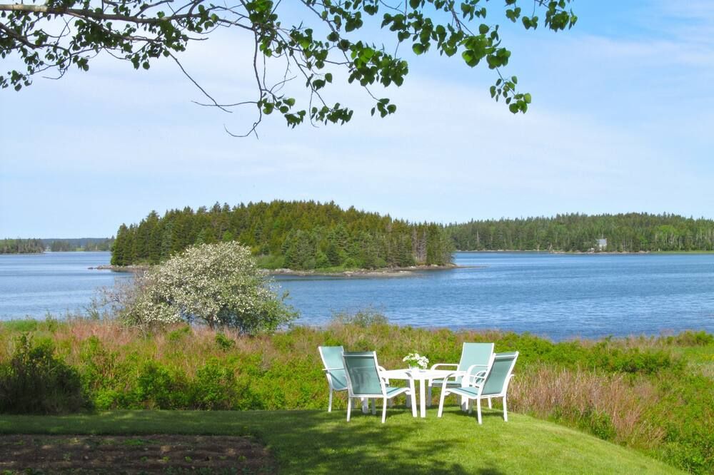 'What a perfect place. So clean. I needed the calm & beauty.' J.P. Feb 2021