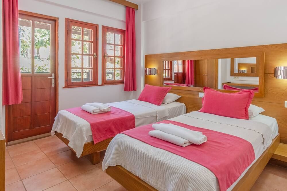 كلوب بينك بالاس هوتل