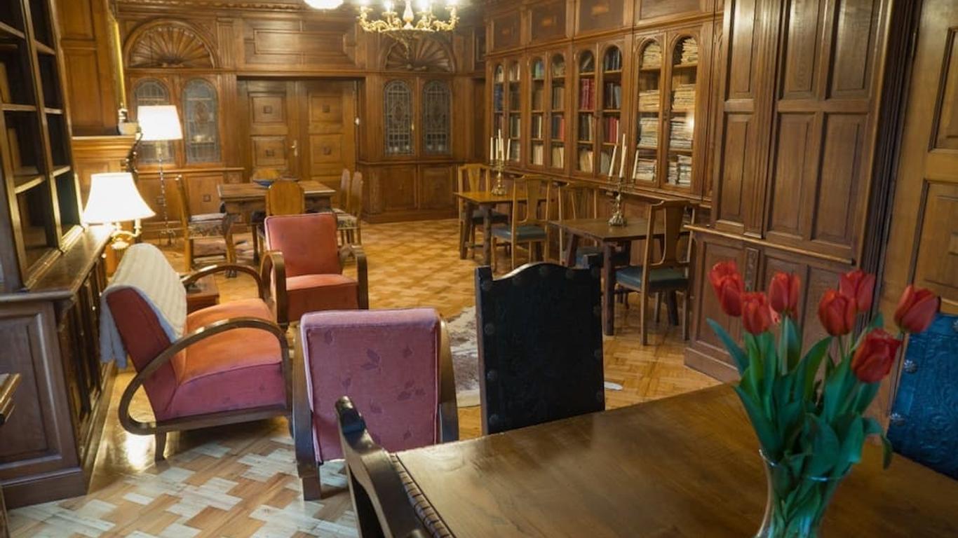 Casa Lois
