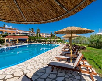 Ibiscus Corfu Hotel - Roda - Pool