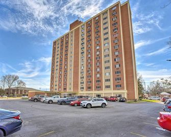 Bright Gadsden Apartment ~ 10 Mi to Dive Land Park - Gadsden - Gebouw
