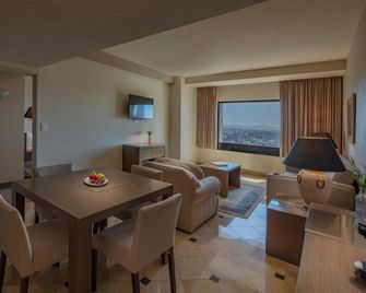 Holiday Inn Puebla La Noria By IHG - Puebla City - Spisesal