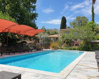 Résidence Le Home - Calvi - Piscine