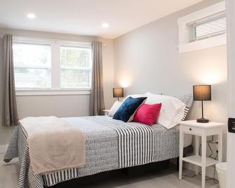 Mid Valley Suite - Greenwood - Bedroom
