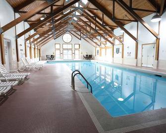 Deer Park 2 Bedroom with free shuttle to Loon Mountain! (DP170A) - Northbrook - Pool