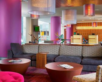 Courtyard by Marriott Mexico City Airport - Mexico City - Lobby