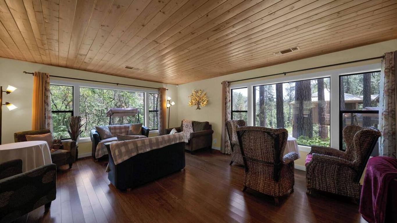 The Inn at Shasta Lake