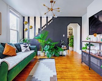 Jungle House Luxury Stays - Downtown Columbus & Short North - Columbus