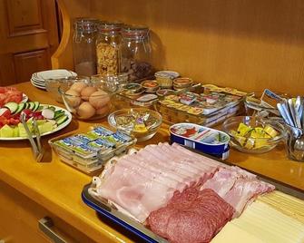 Penzion U Vlku - Valtice - Buffet