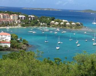 Cruzen Blue: Beautiful One Bedroom/One bathroom at Grande Bay Resort - St. John - Building