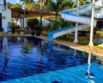 Hotel Serra Vista - Tiradentes - Piscine