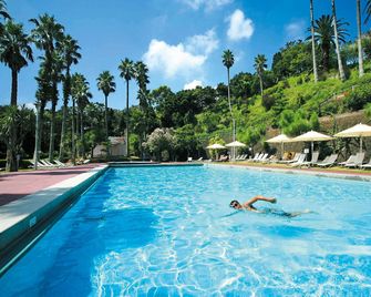 Shimoda Tokyu Hotel - Shimoda - Piscina
