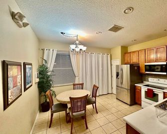 Luxury Compass 3br Townhouse Near Disney Parks 2 - Kissimmee