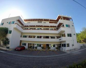 Kiramar Los Peyotes - Rincon de Guayabitos - Building