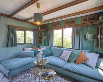 Cosy family chalet in Brouwershaven - Brouwershaven - Вітальня