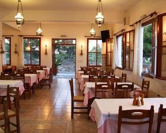 Purple Flower Villa - Artemonas - Restaurant